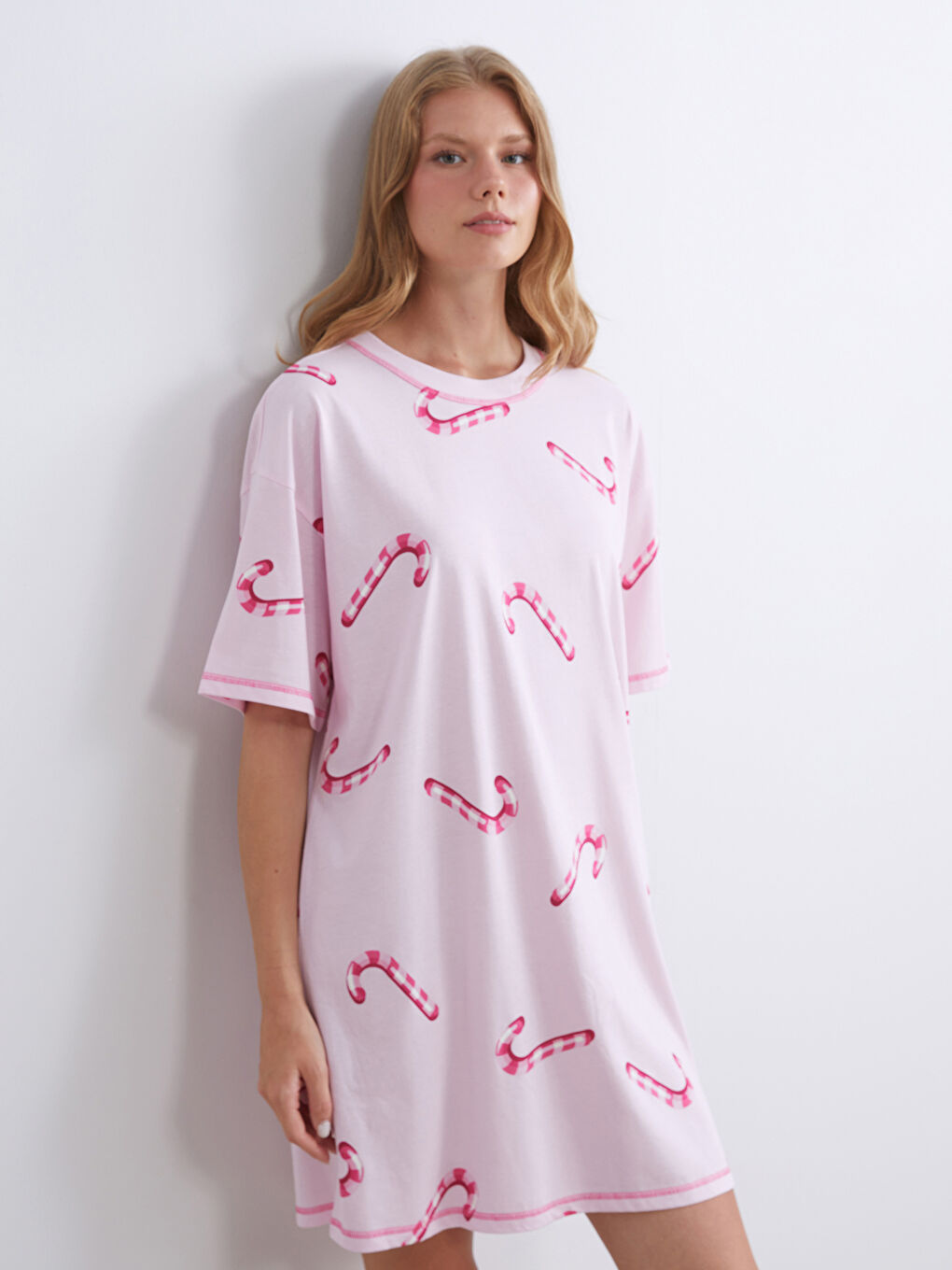 Crew Neck Patterned Women's Nightdress-1