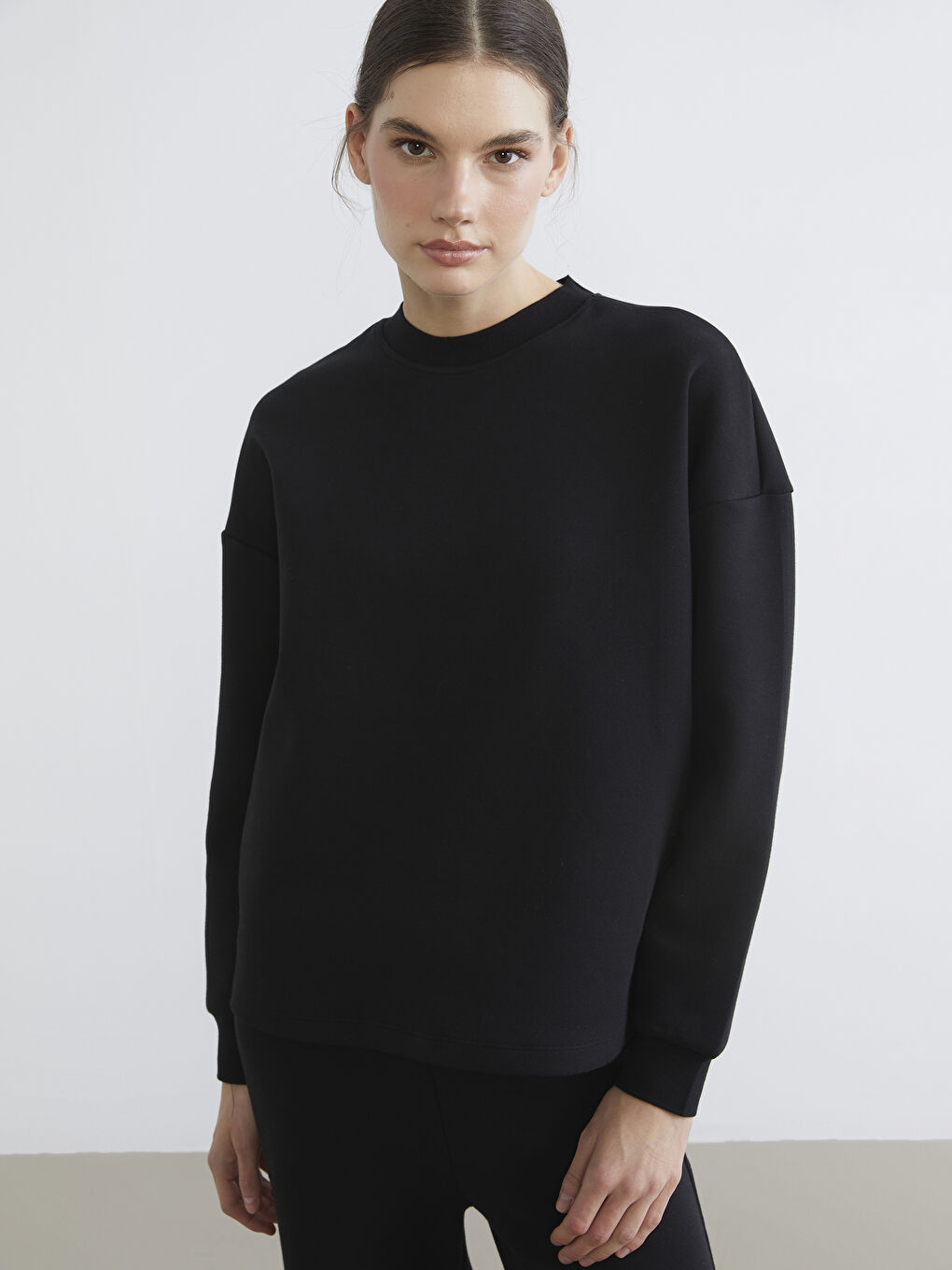 Women's Crew Neck Oversized Sweatshirt