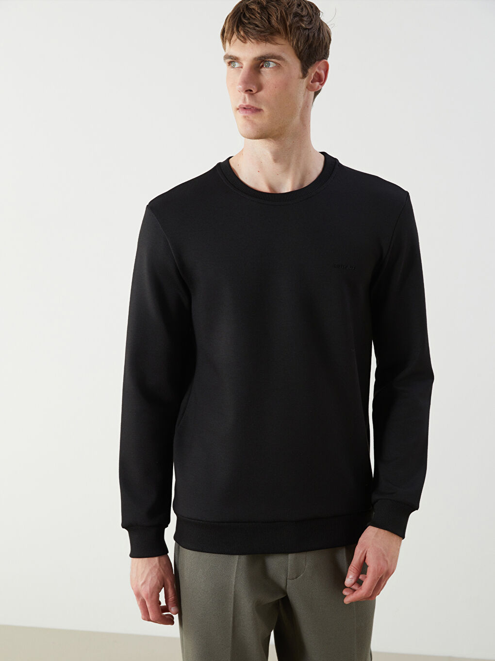 Siyah Bisiklet Yaka Uzun Kollu Erkek Sweatshirt