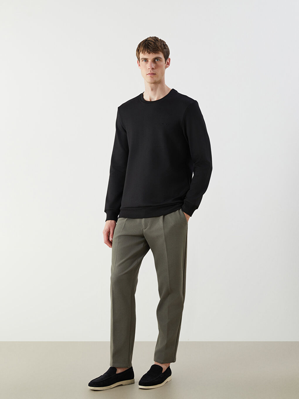 Siyah Bisiklet Yaka Uzun Kollu Erkek Sweatshirt-1