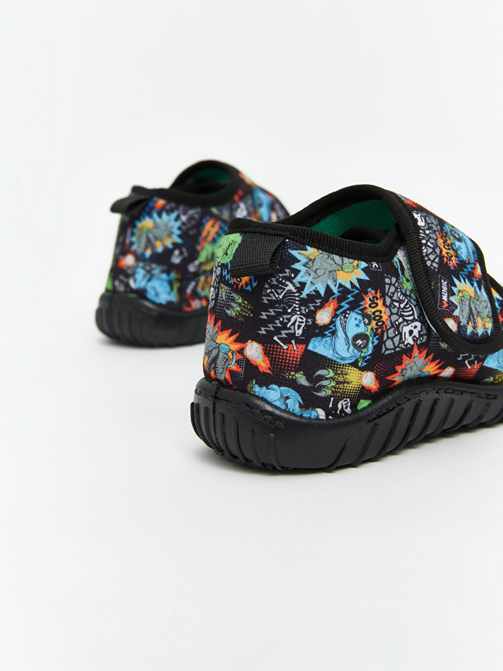 Siyah Baskılı Erkek Çocuk Panduf-4