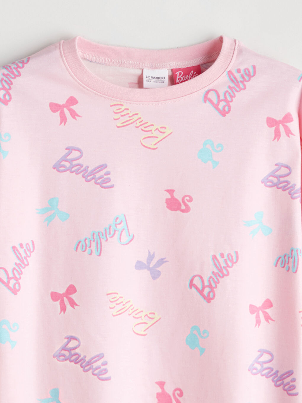 Crew Neck Barbie Printed Girls' Pyjama Set-5