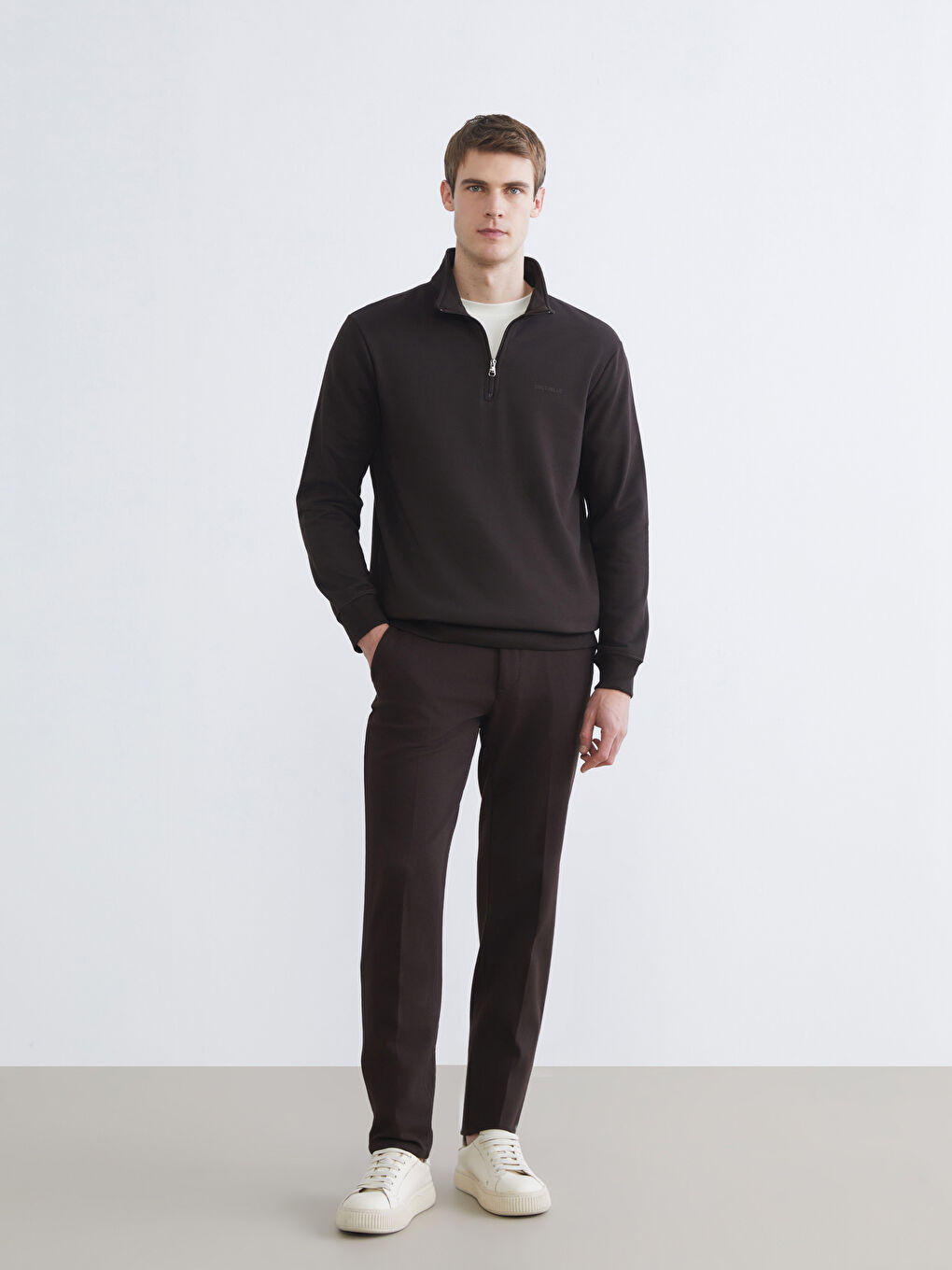 سويت شيرت سميك بياقة قمع بسوستة للرجال-1