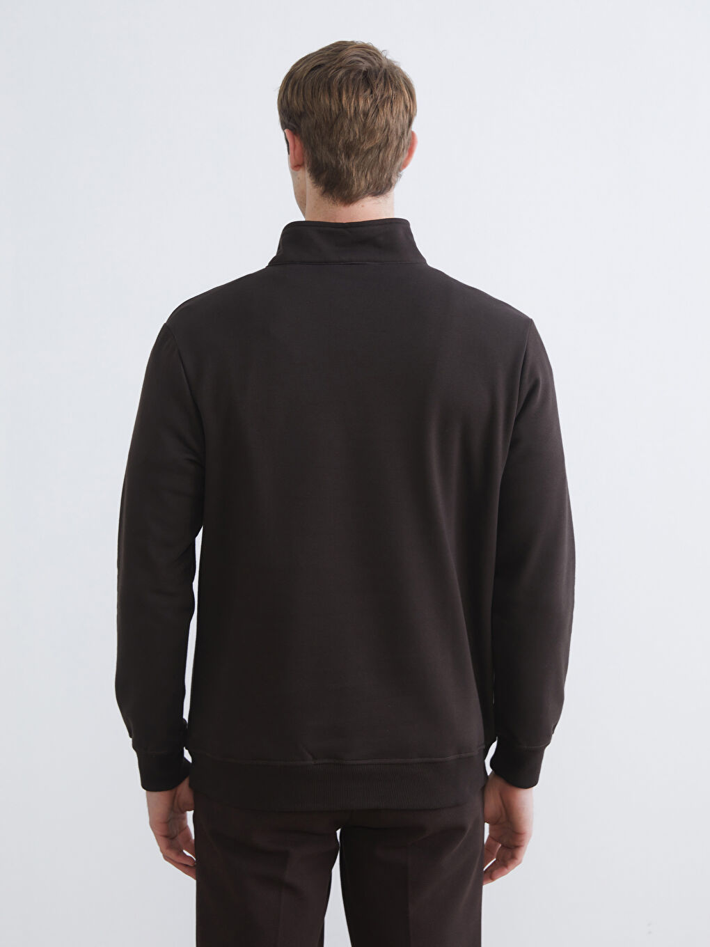 سويت شيرت سميك بياقة قمع بسوستة للرجال-3