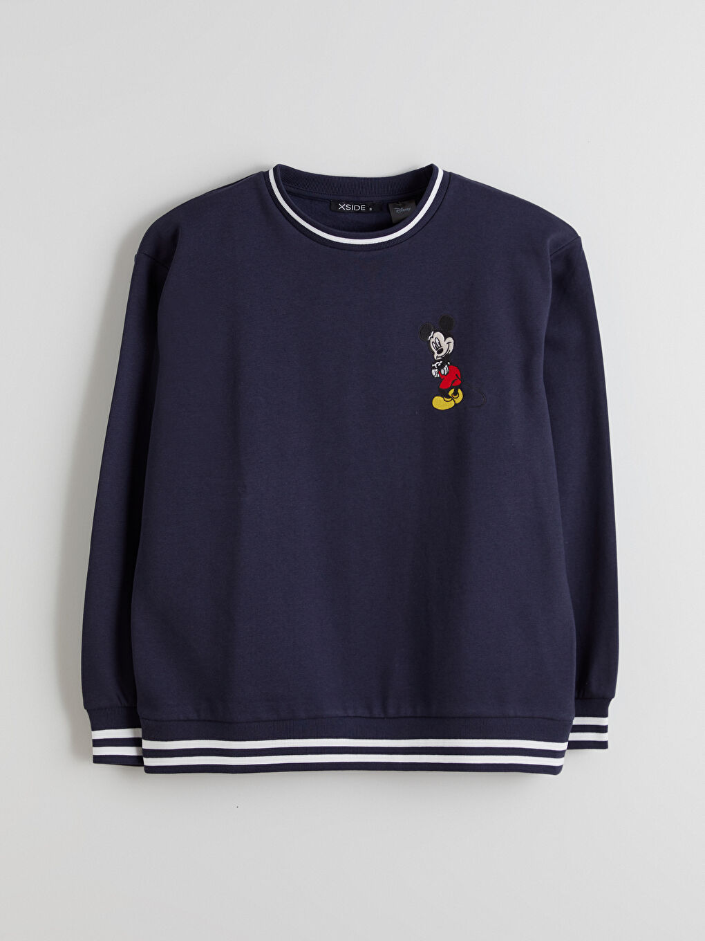 Mickey Mouse Embroidered Women's Thick Sweatshirt-4