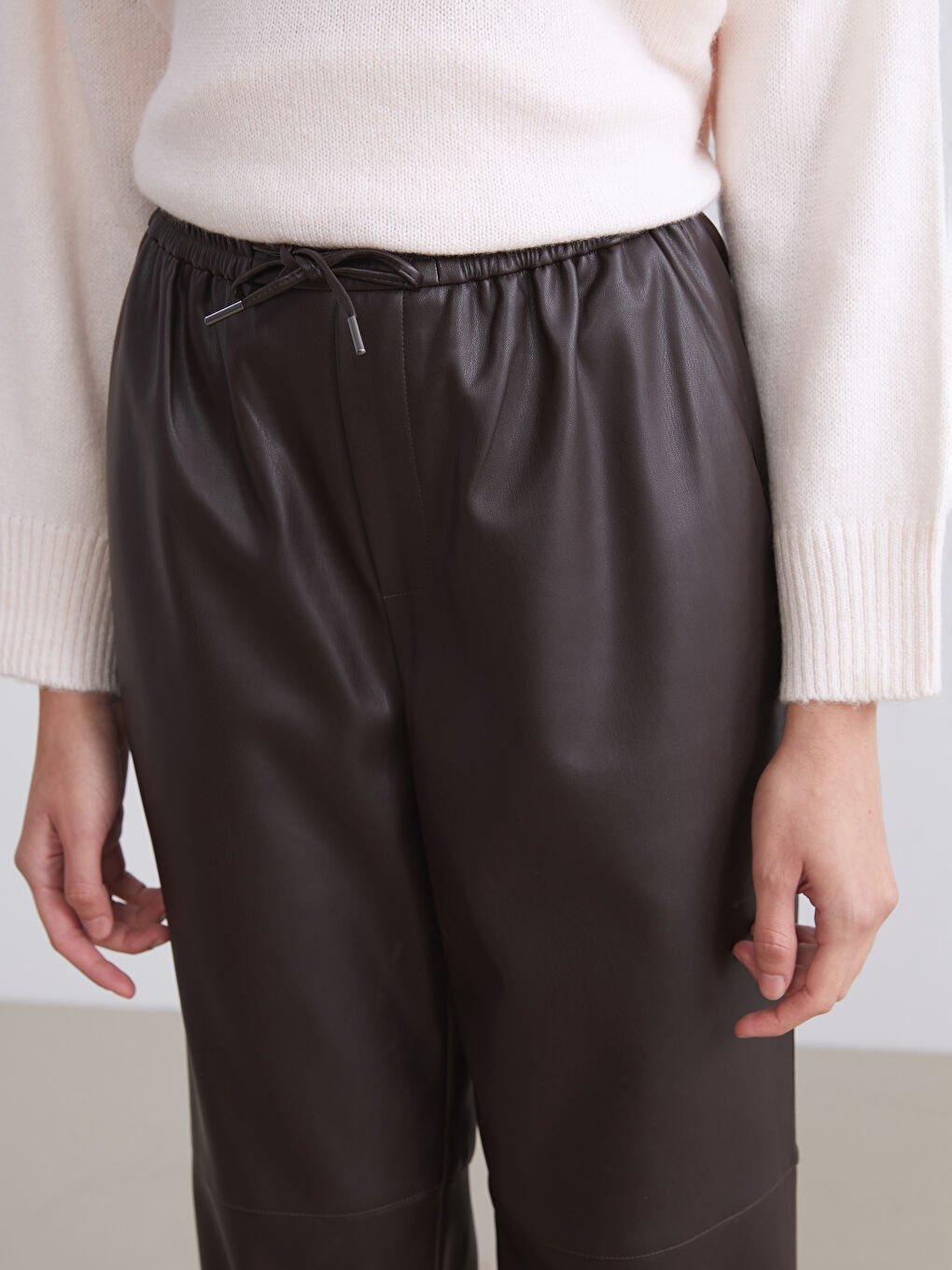Elasticated Waist Faux Leather Women's Trousers-2