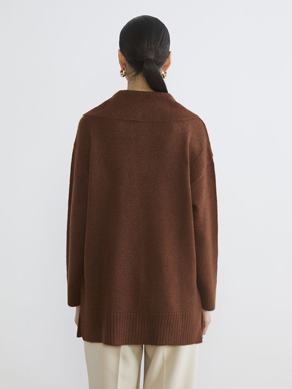 Kahverengi Polo Yaka Kadın Triko Kazak-3