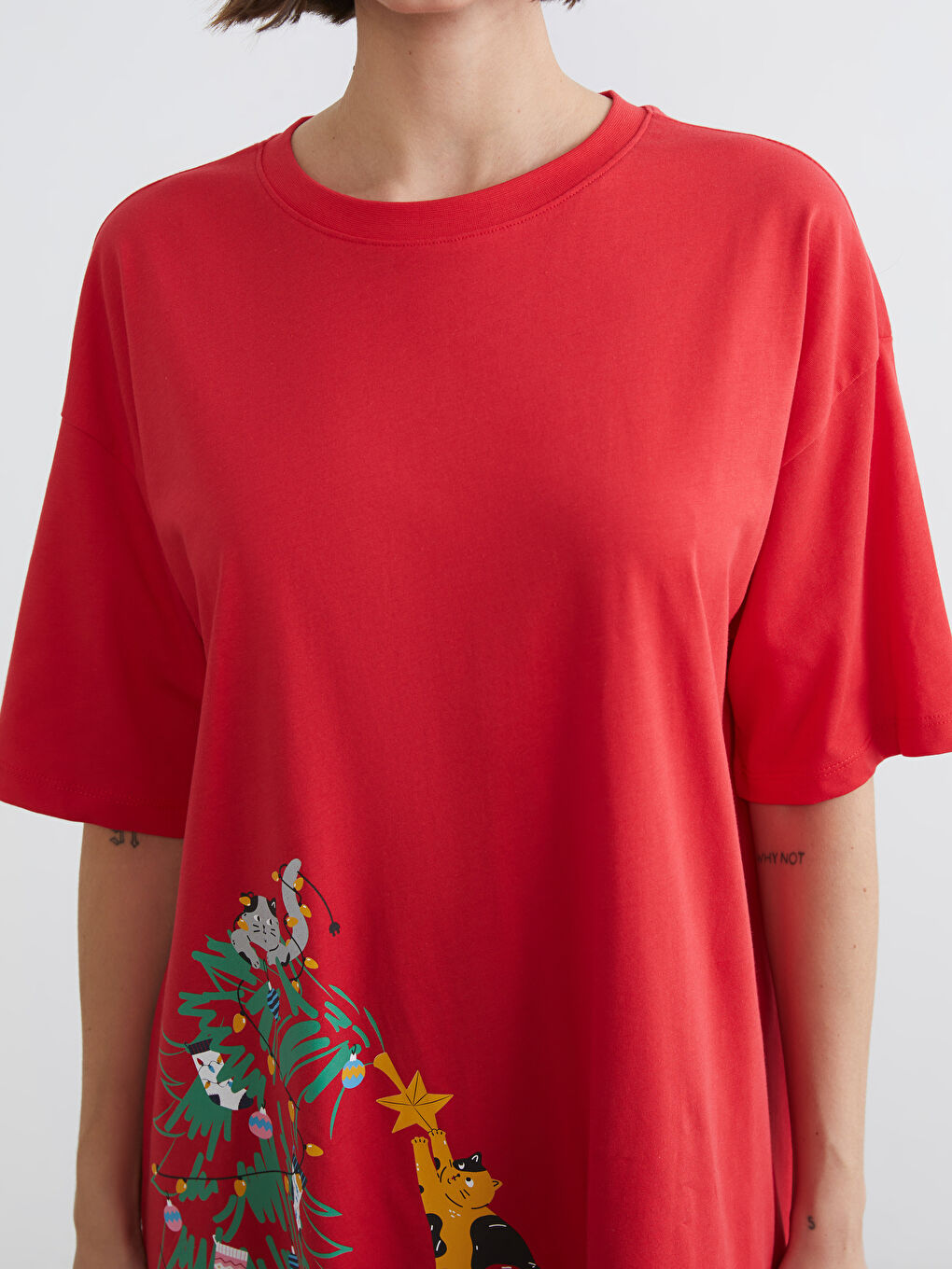 Kırmızı Bisiklet Yaka Yılbaşı Temalı Kadın Gecelik-2