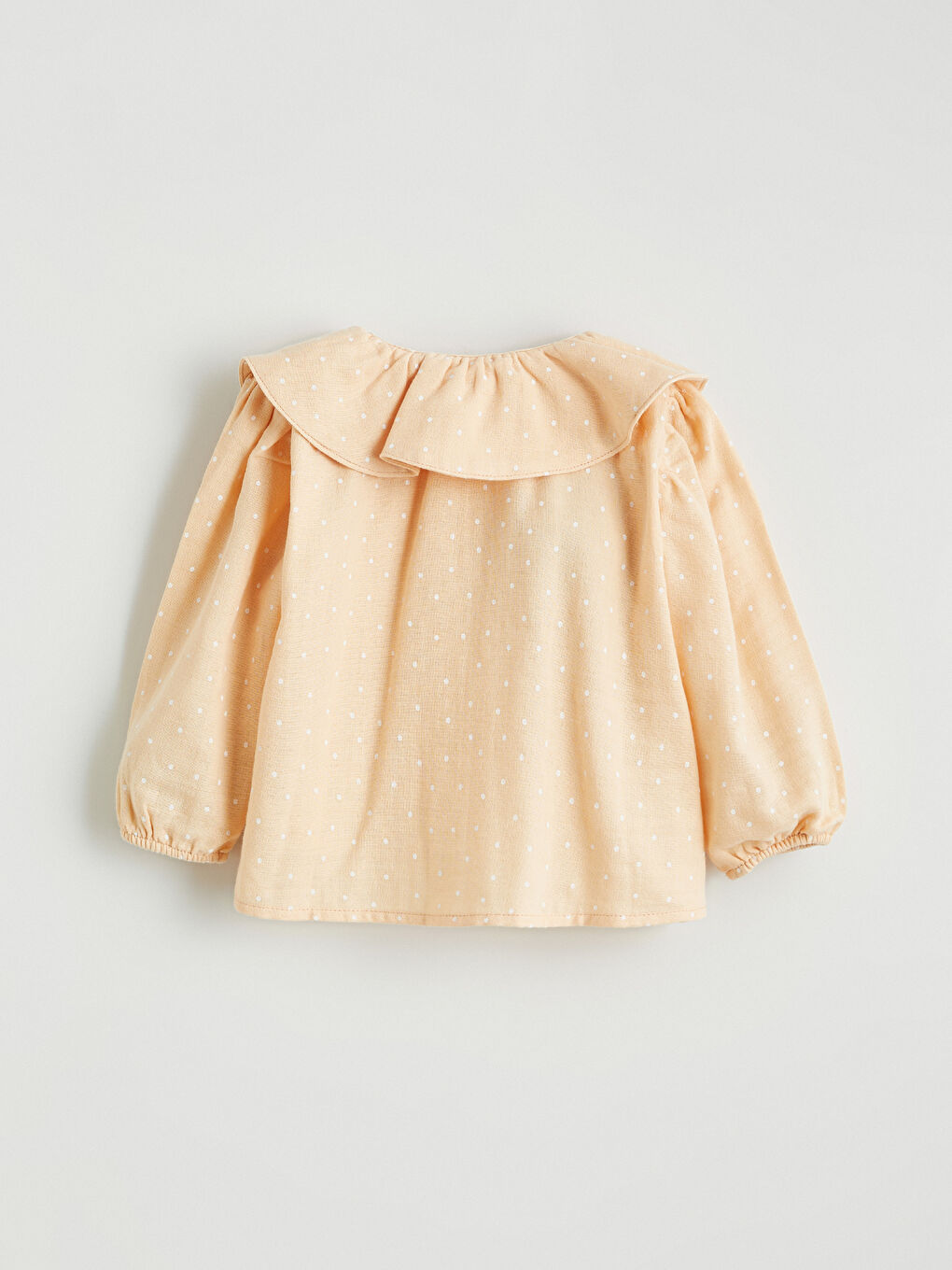 قميص للبنات بنقشة البولكا دوت بياقة بيتر بان-2