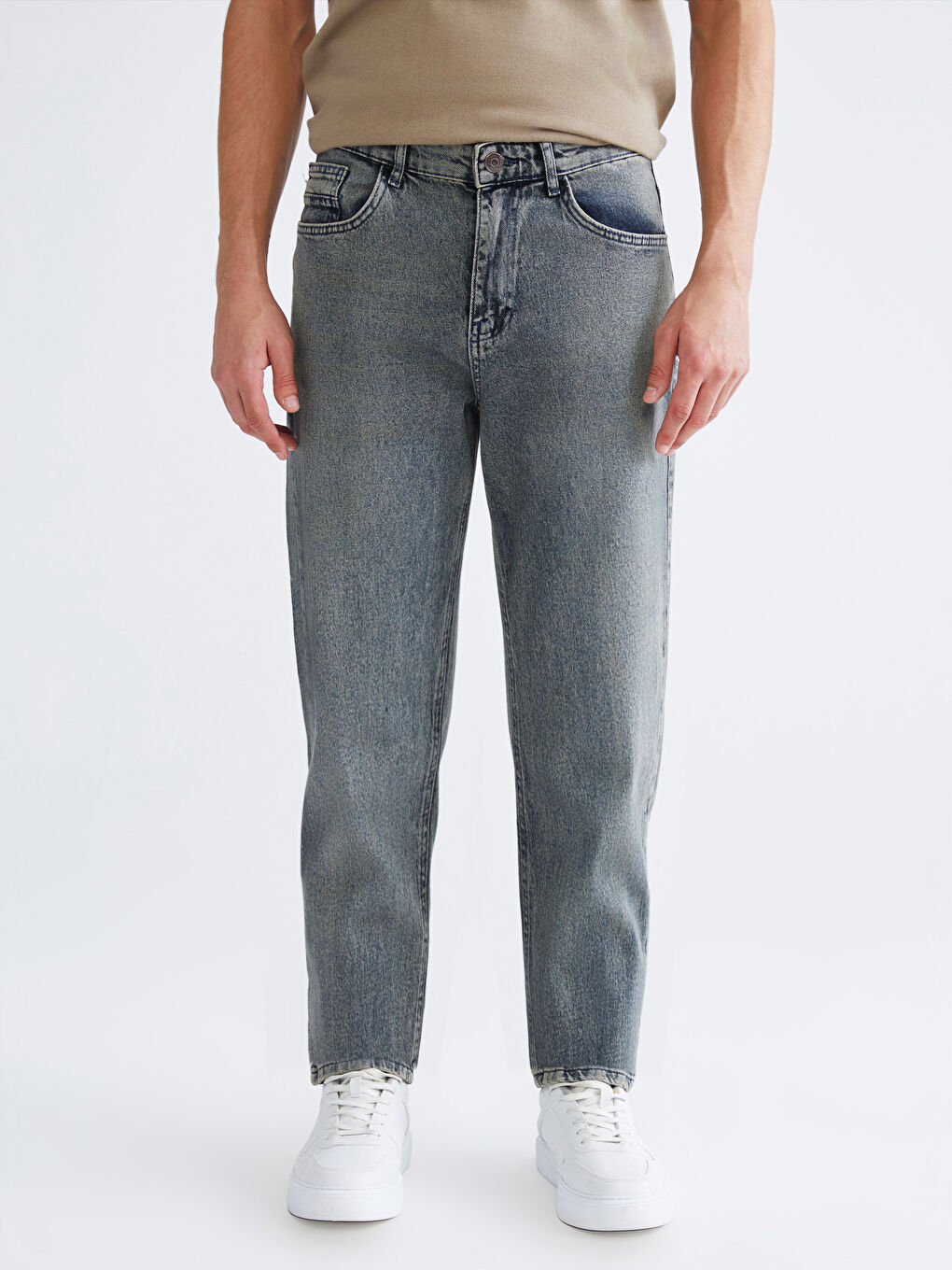 710 Loose Fit Men's Jeans-1