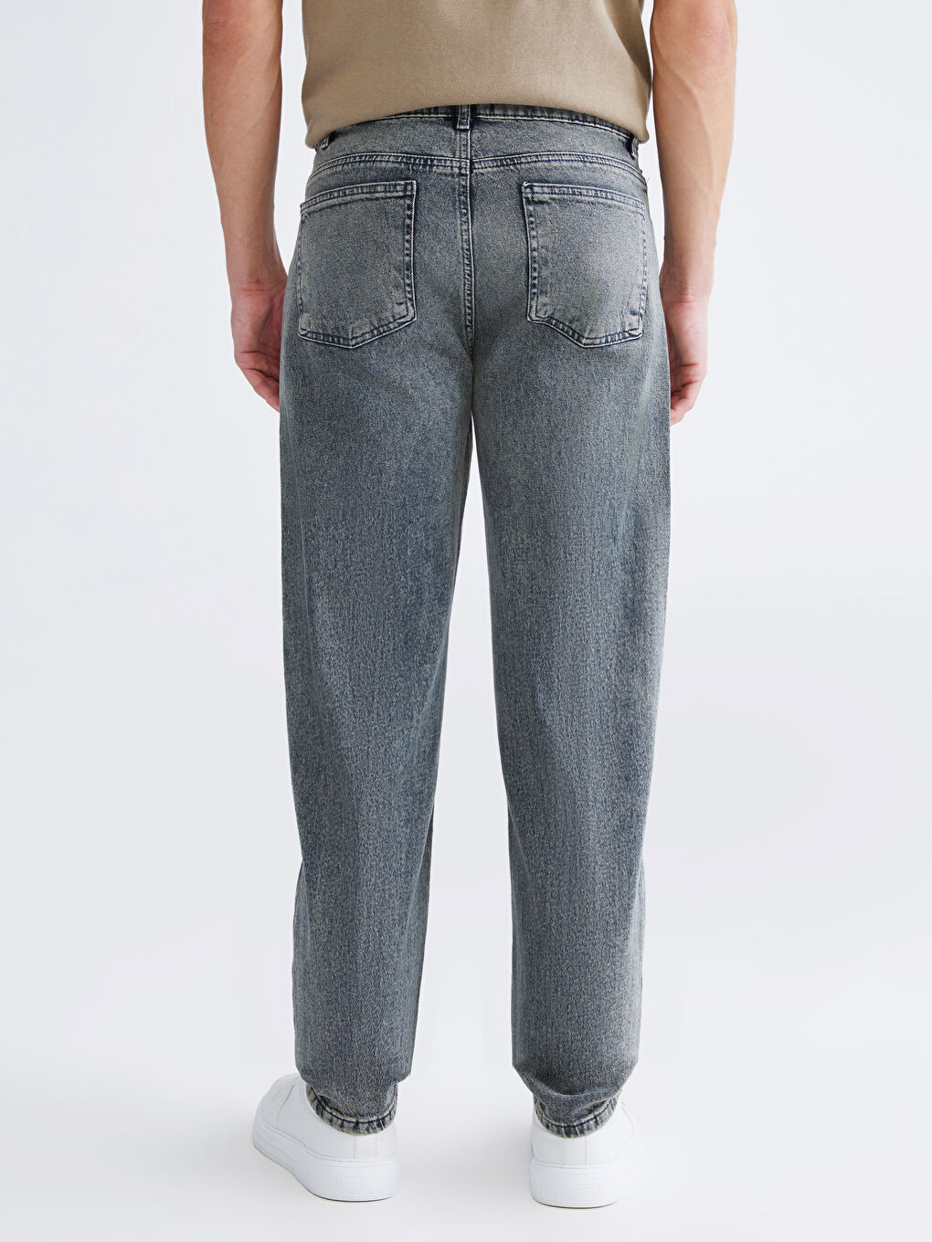 710 Loose Fit Men's Jeans-3