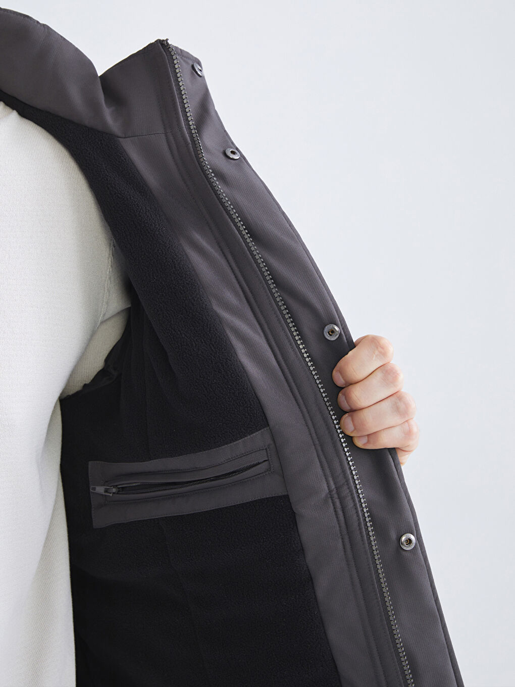 Мужская куртка стандартного кроя с капюшоном-3