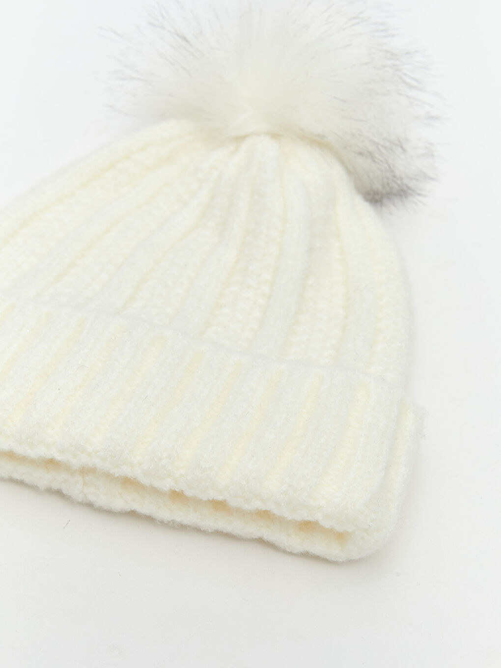 Ekru Ponpon Detaylı Kız Çocuk Bere-2