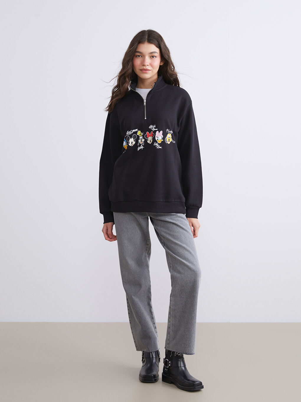 Woman BLACK Sweatshirt-1