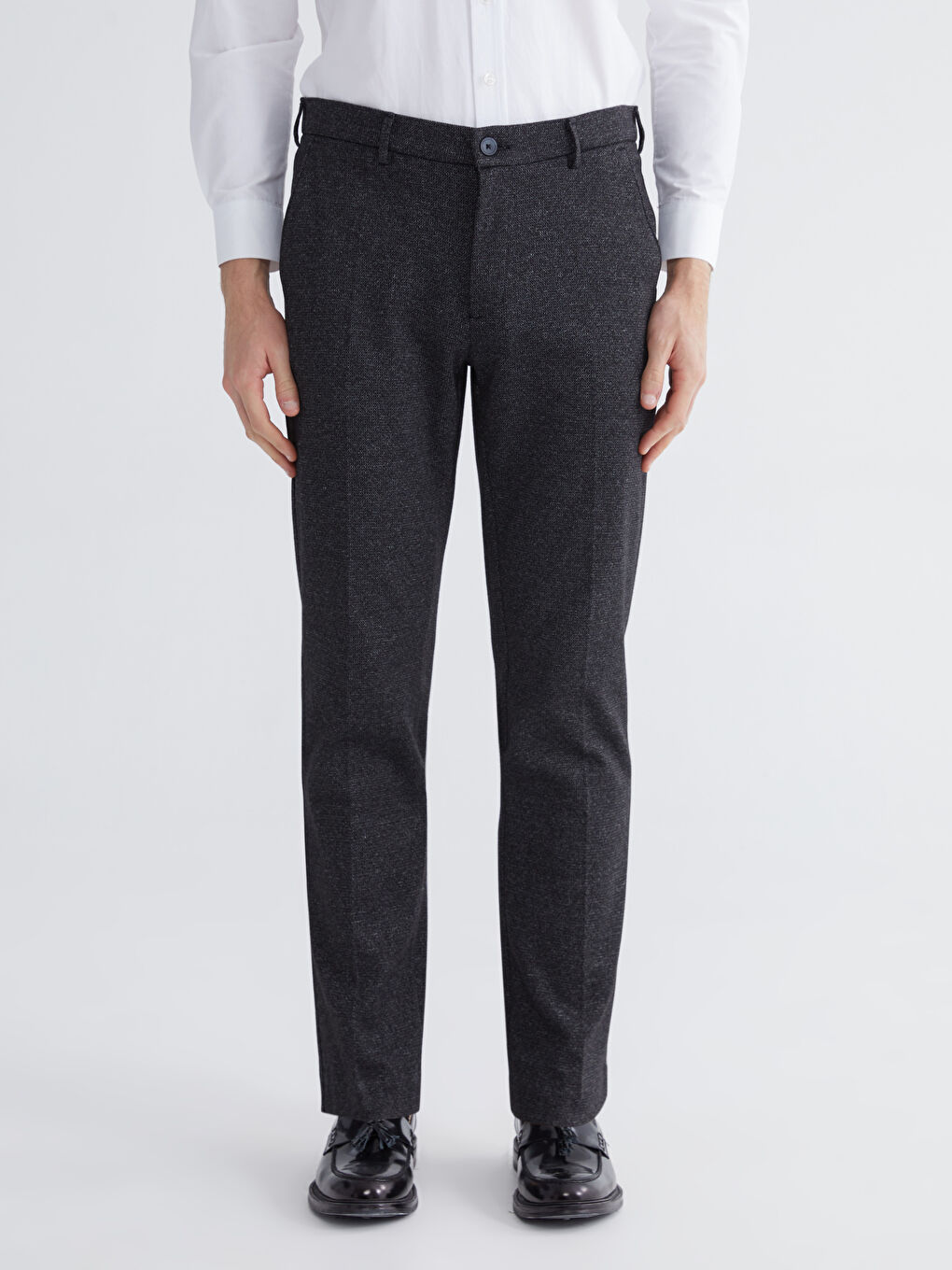 Siyah Standart Kalıp Erkek Pantolon-1