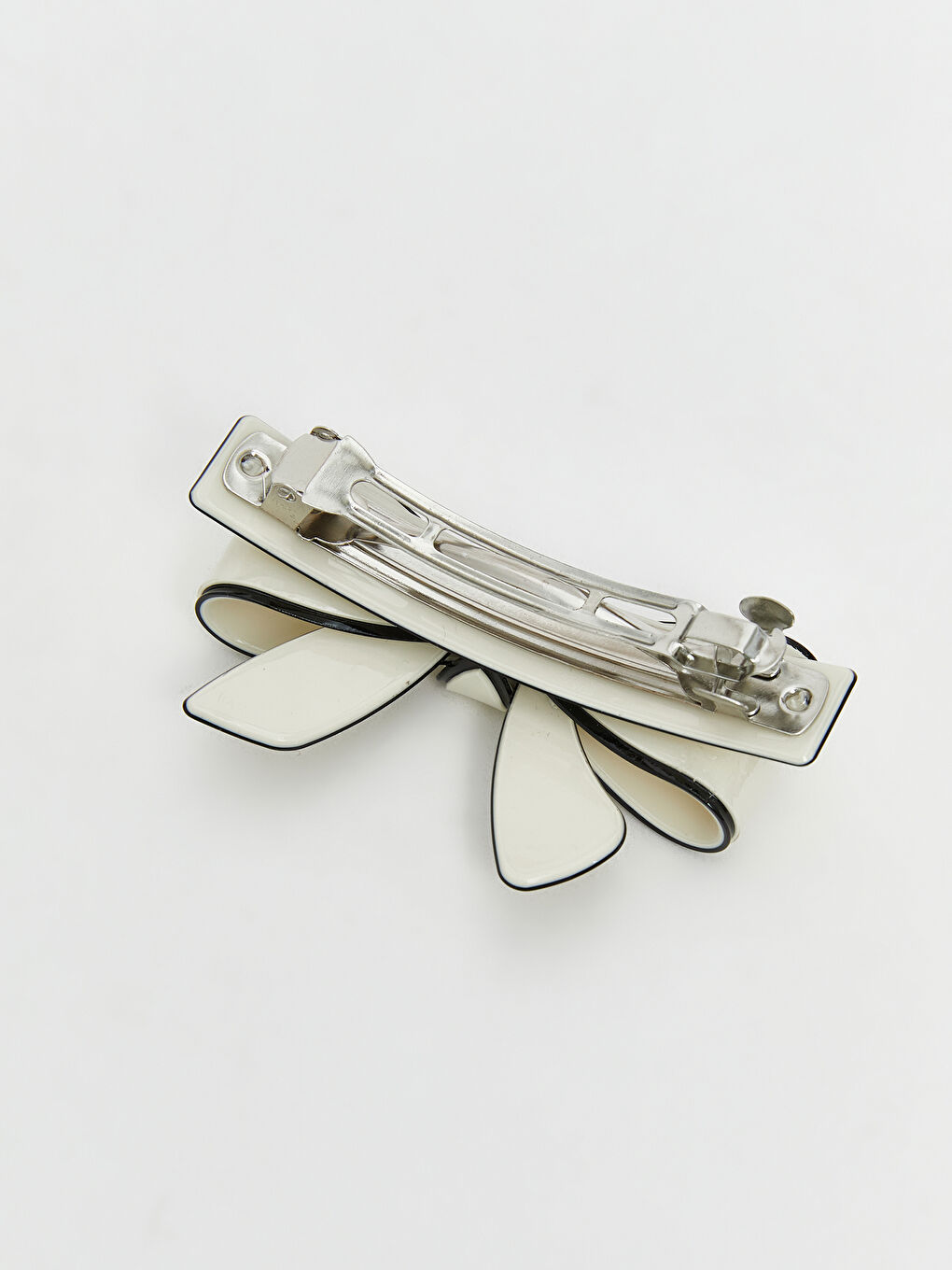 Bow-Looking Women's Hair Clip-1
