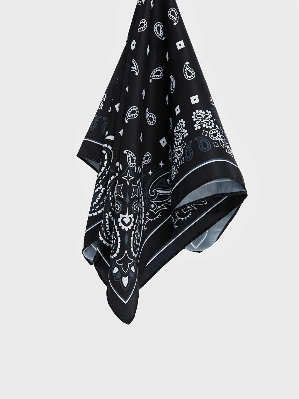 Siyah Desenli Erkek Bandana-2