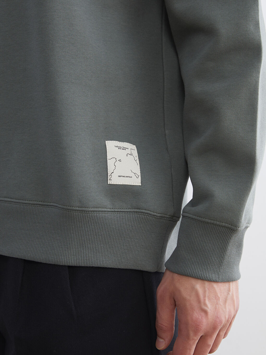 Man GREEN Sweatshirt-2