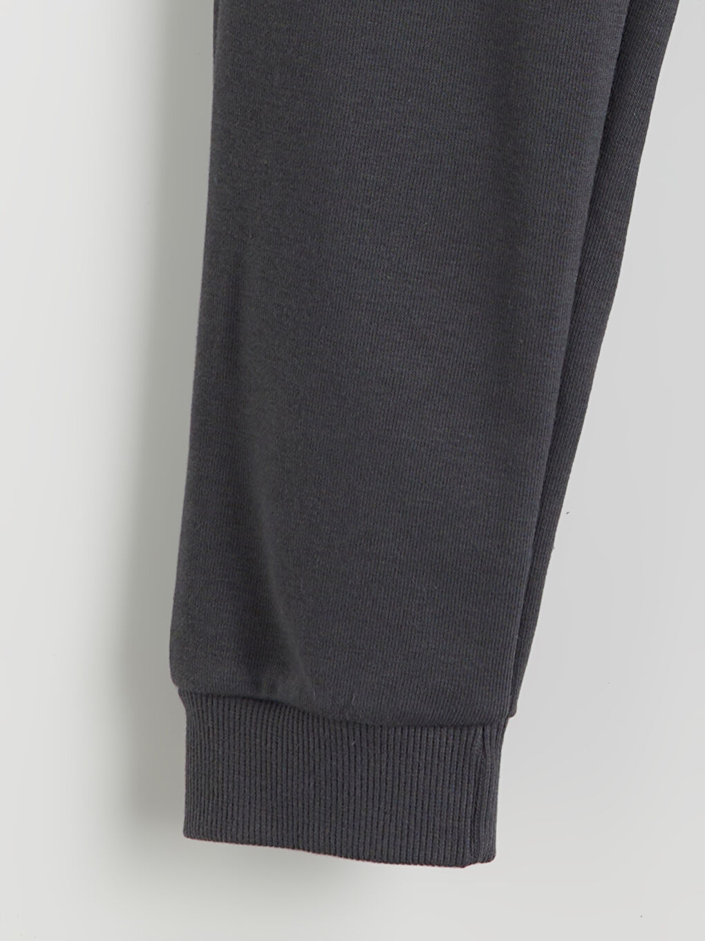 LCW Kids Elasticated Waist Boys' Jogger Sweatpants -W5H256Z1-R34