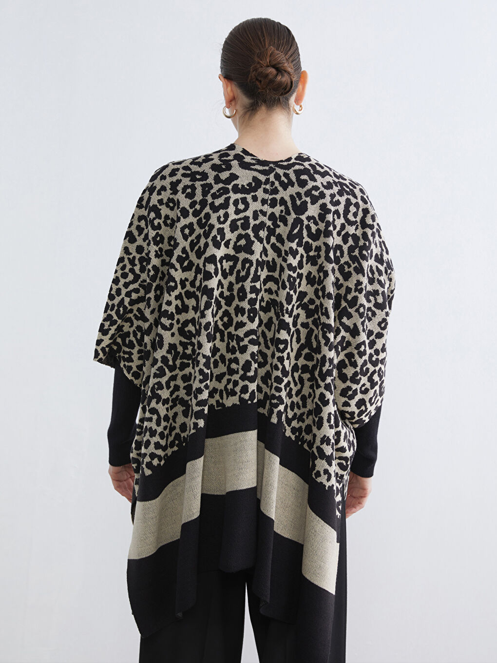 Woman BEIGE Poncho-3