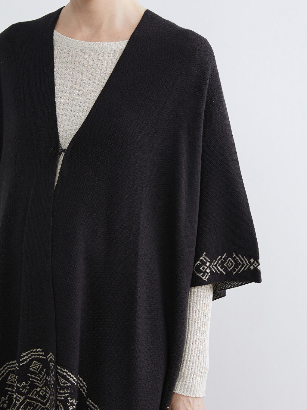 بونشو أسود امرأة-2