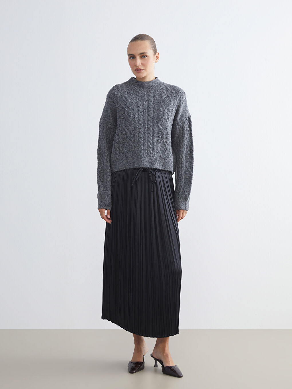 Half Turtleneck Self-Patterned Women's Knitwear Sweater-1