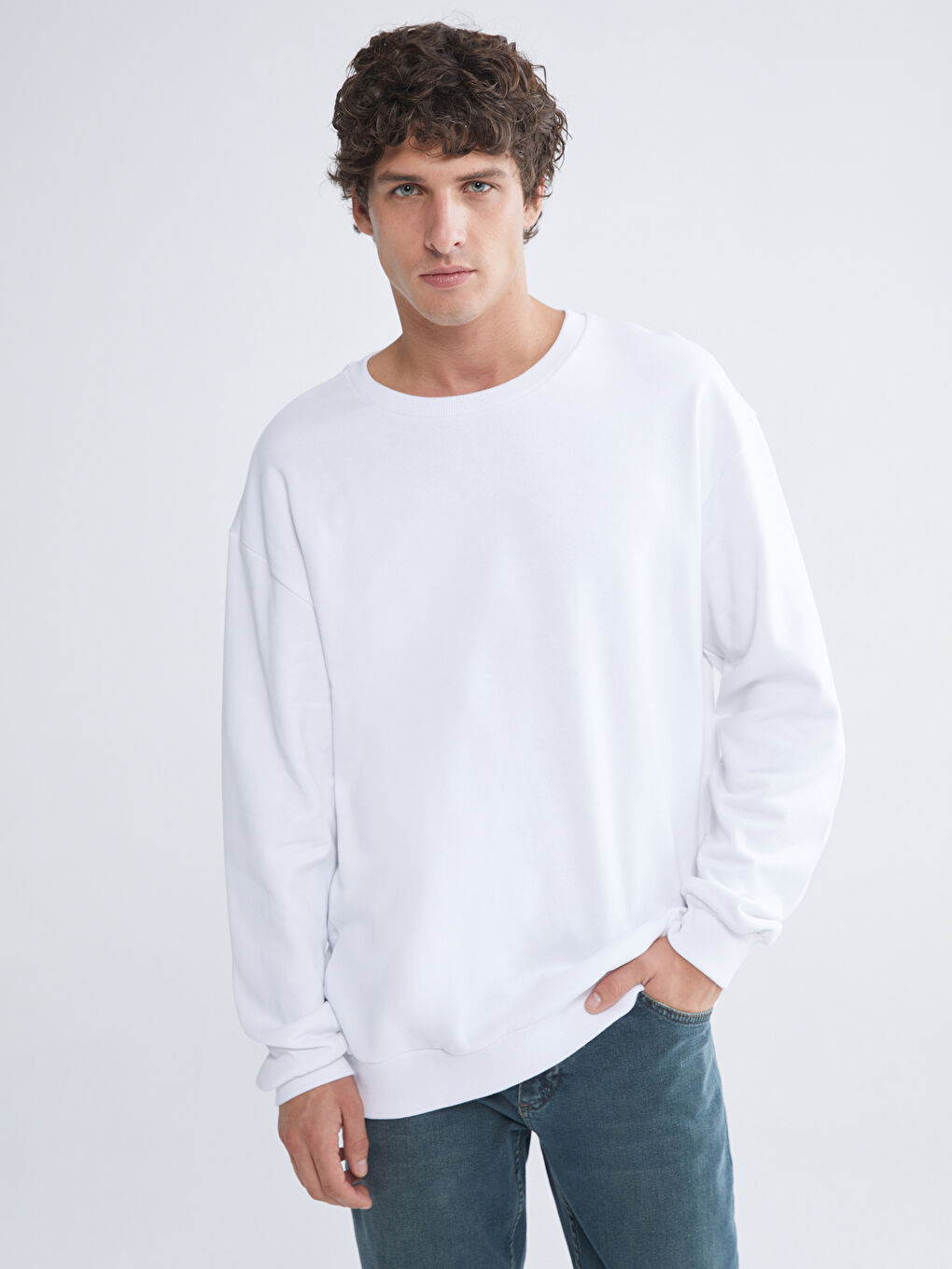 Beyaz Bisiklet Yaka Erkek Kalın Sweatshirt