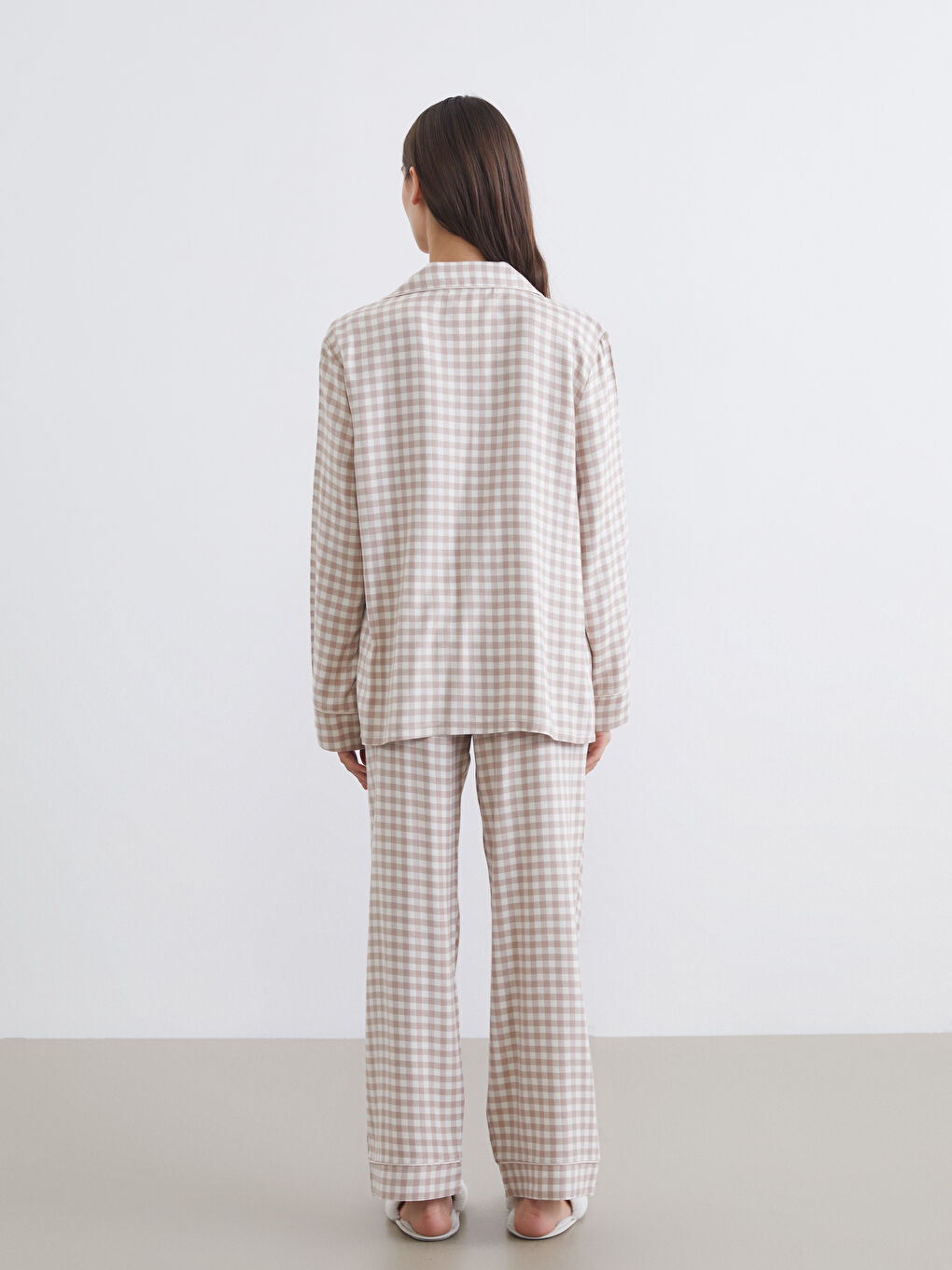 Kahverengi Gömlek Yaka Ekose Kadın Pijama Takımı-3