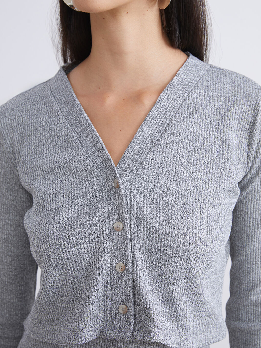 Gri V Yaka Kadın Triko Hırka-2