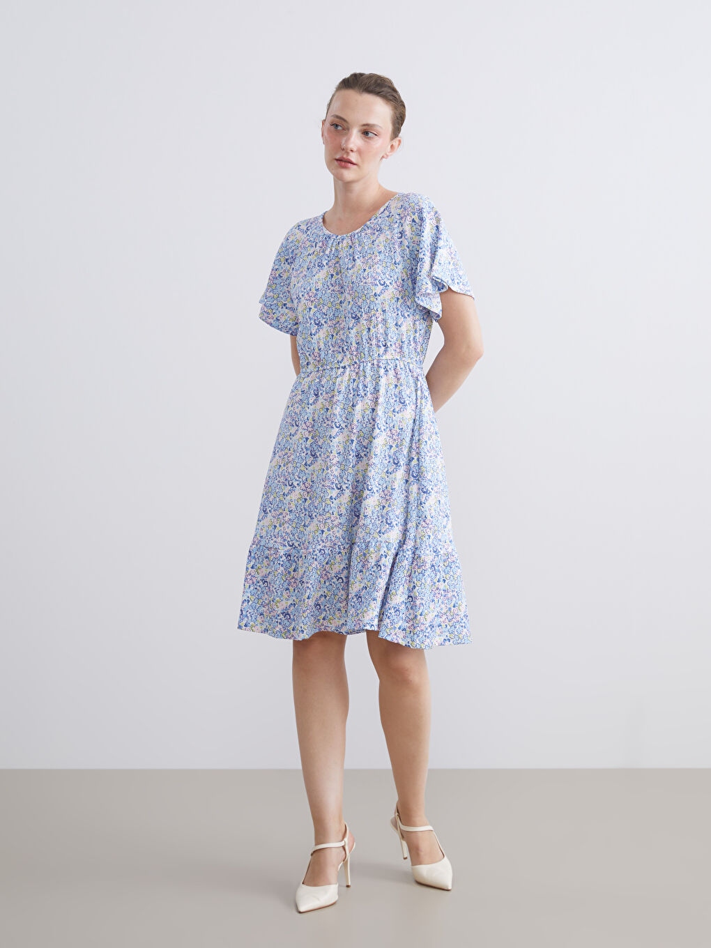 Crew Neck Floral Pleated Dress