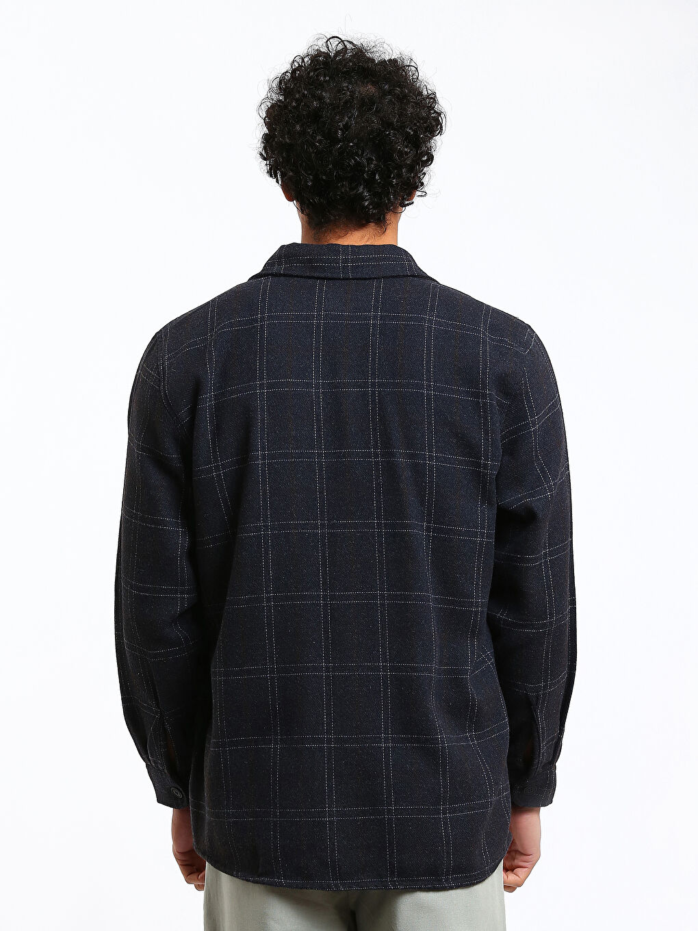 قميص رجالي كاروهات كم طويل بقصة عادية من قماش الجبردين-4