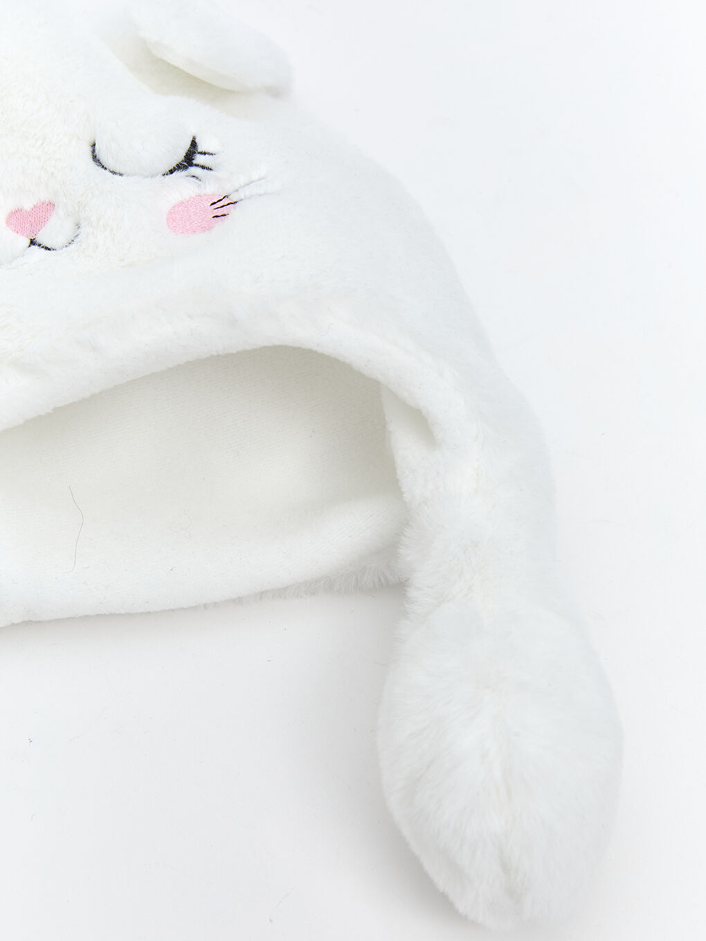 Beyaz Hareketli Kulak Detaylı Kız Çocuk Kar Şapkası-2