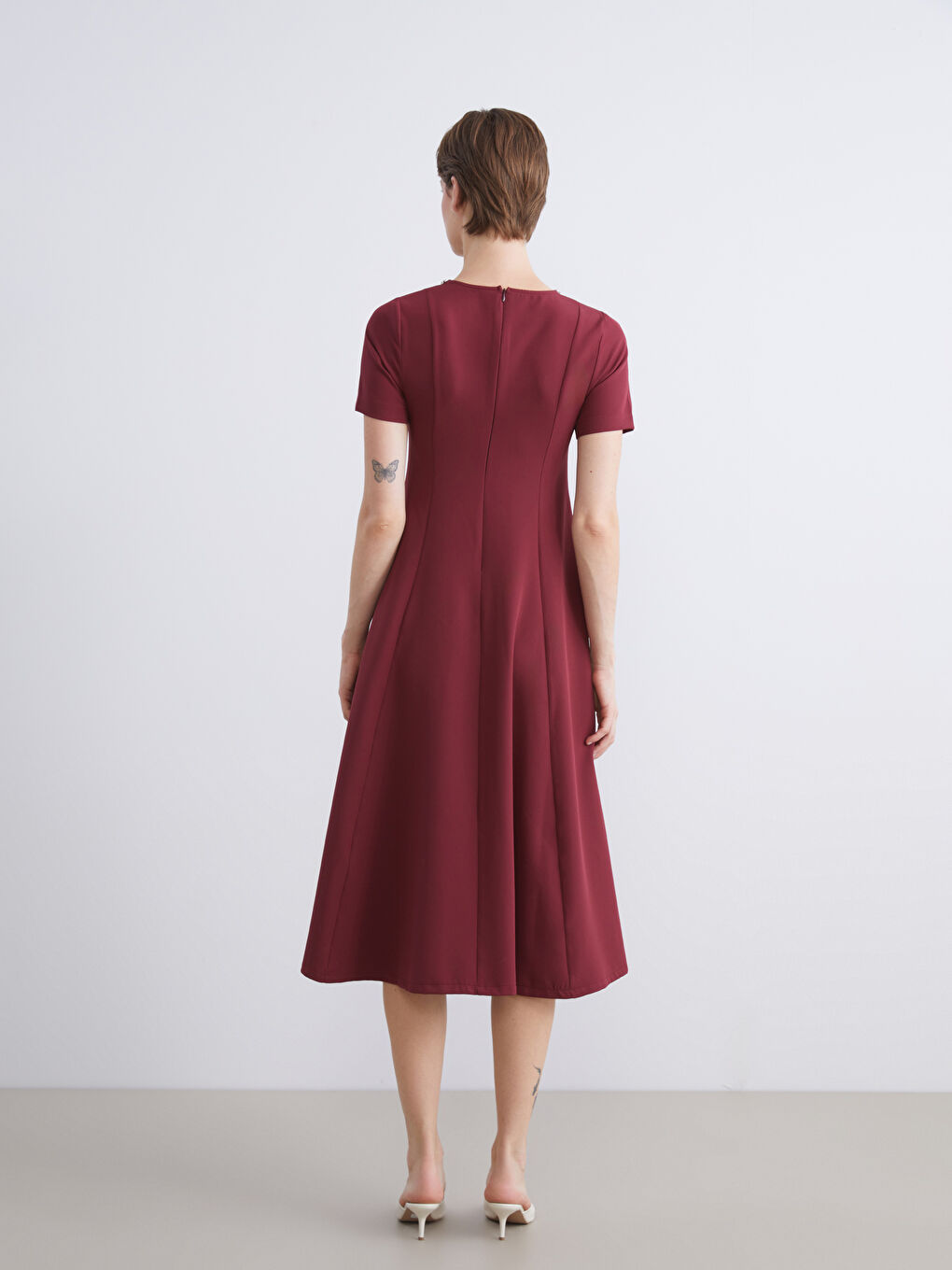 Bordo Bisiklet Yaka Taş Detaylı Krep Elbise-3