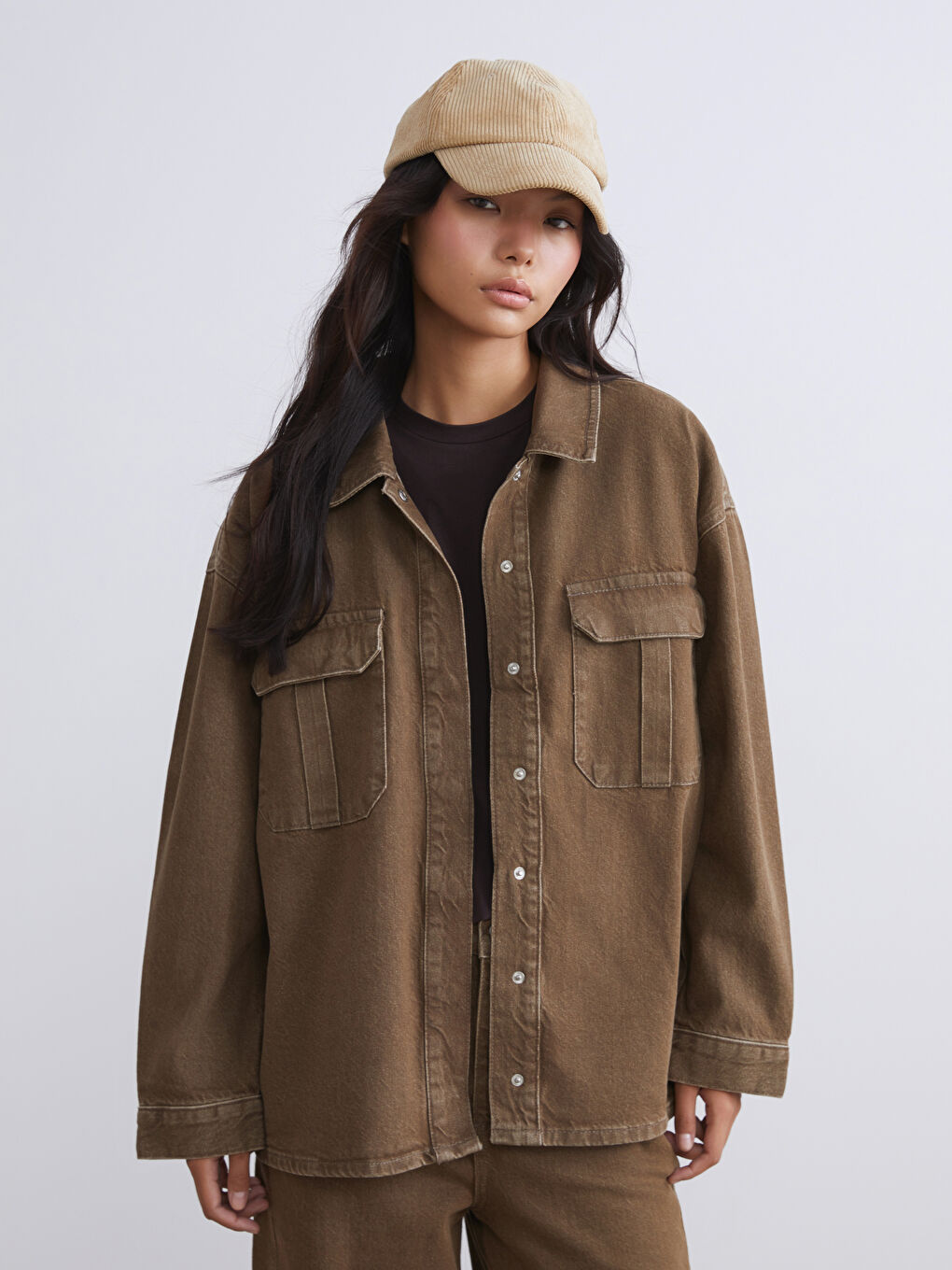 جاكيت جينز نساء ياقة قميص أوفرسايز-1