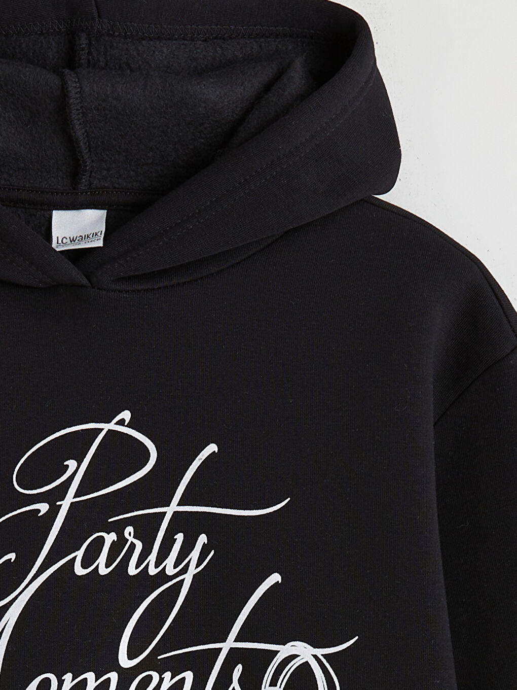 قميص رياضي اسود بنت-2