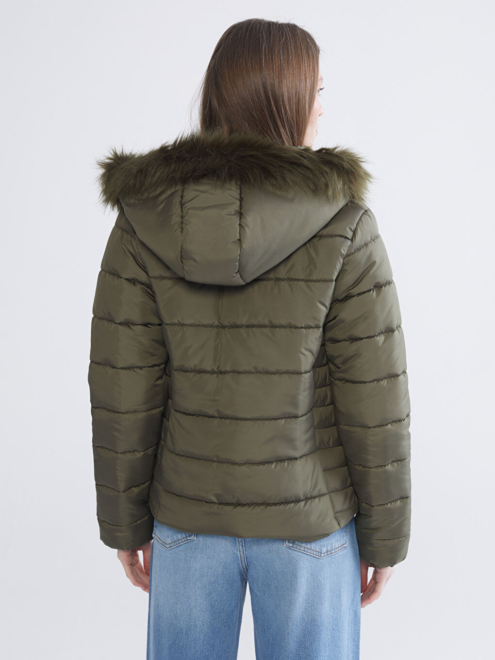Haki Kürklü Kapüşonlu Kadın Şişme Mont-4