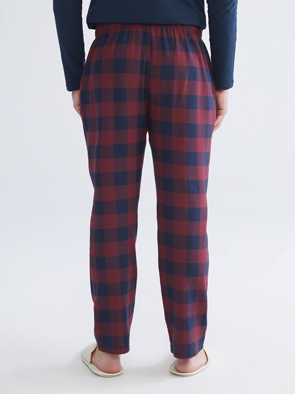 Мужские пижамные брюки в клетку стандартного кроя-3