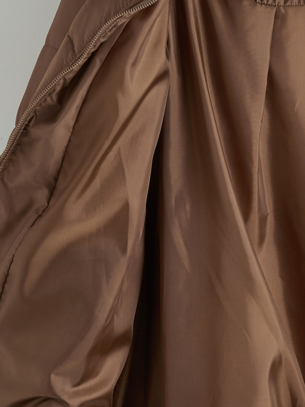 Kahverengi Kürk Kapüşonlu Kadın Şişme Mont-6