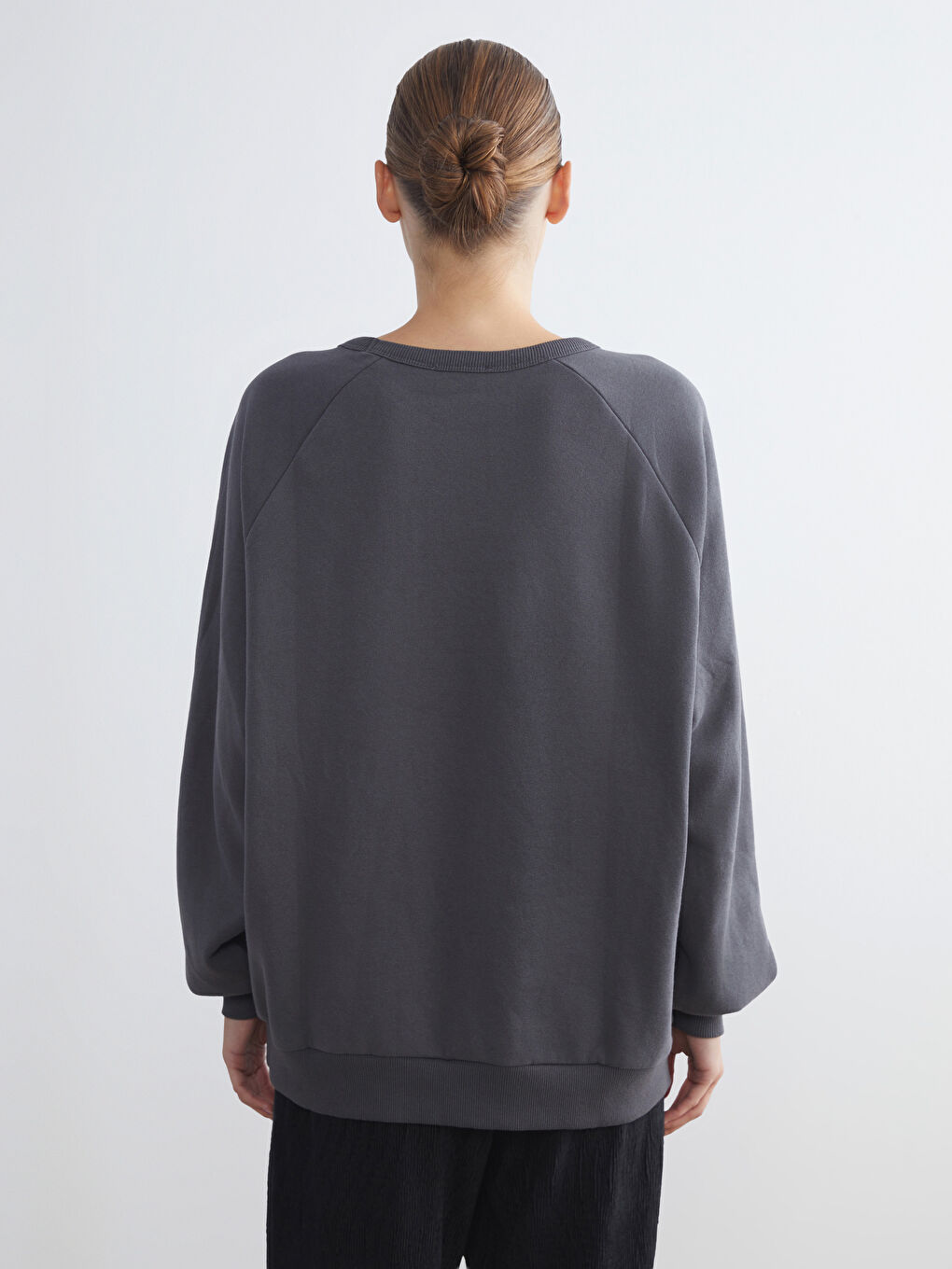 Crew Neck Oversize Women's Sweatshirt-3