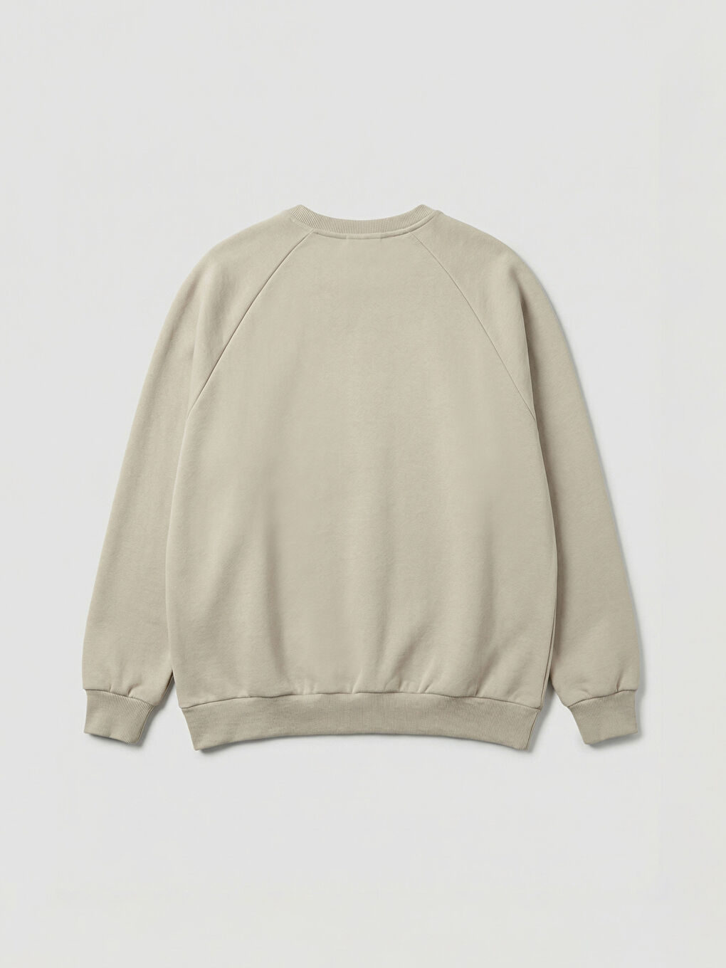 Женский оверсайз свитшот с круглым вырезом-1