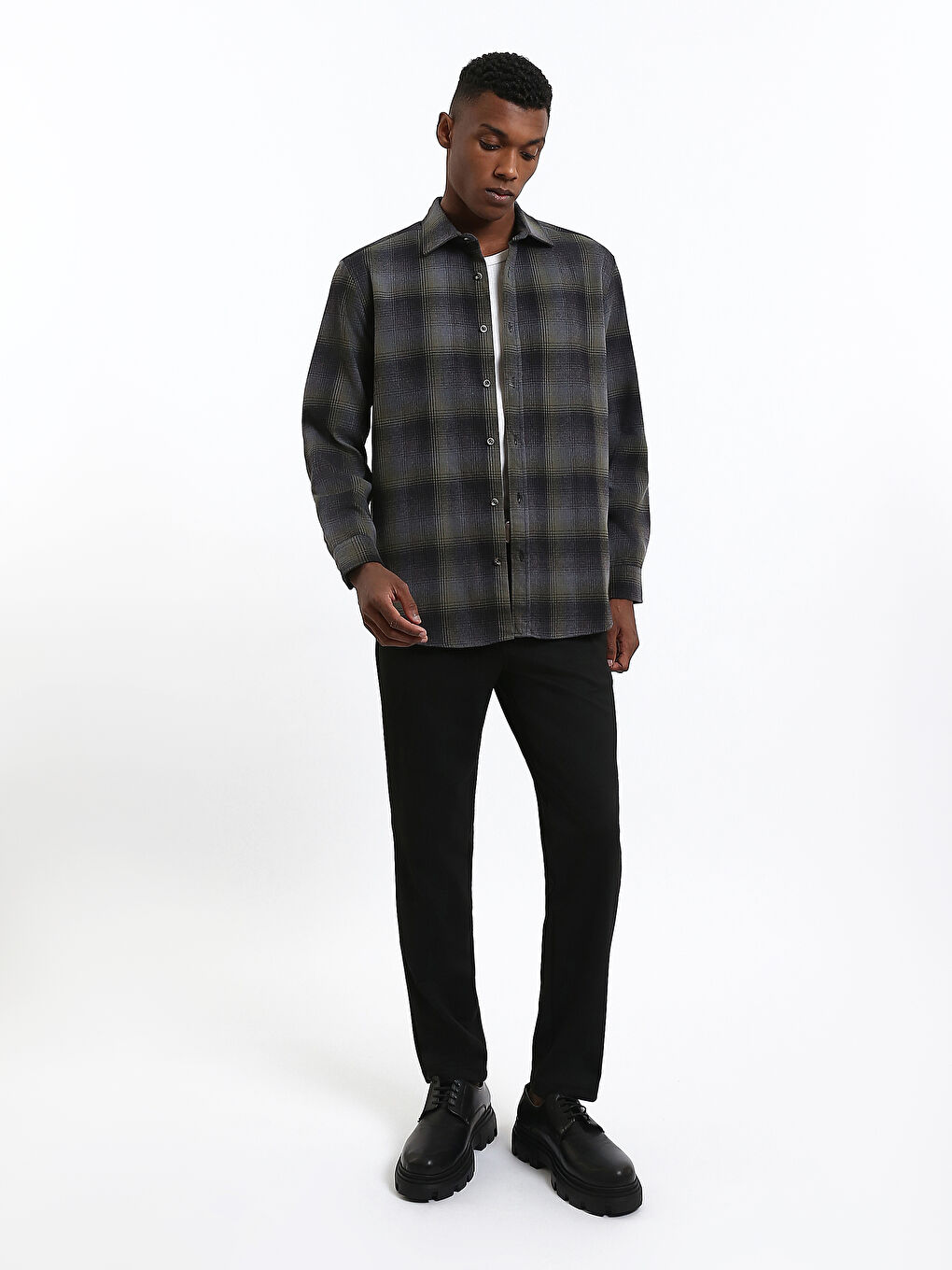 قميص فلانيل رجالي بنقشة مربعات وأكمام طويلة وقصة عادية-1