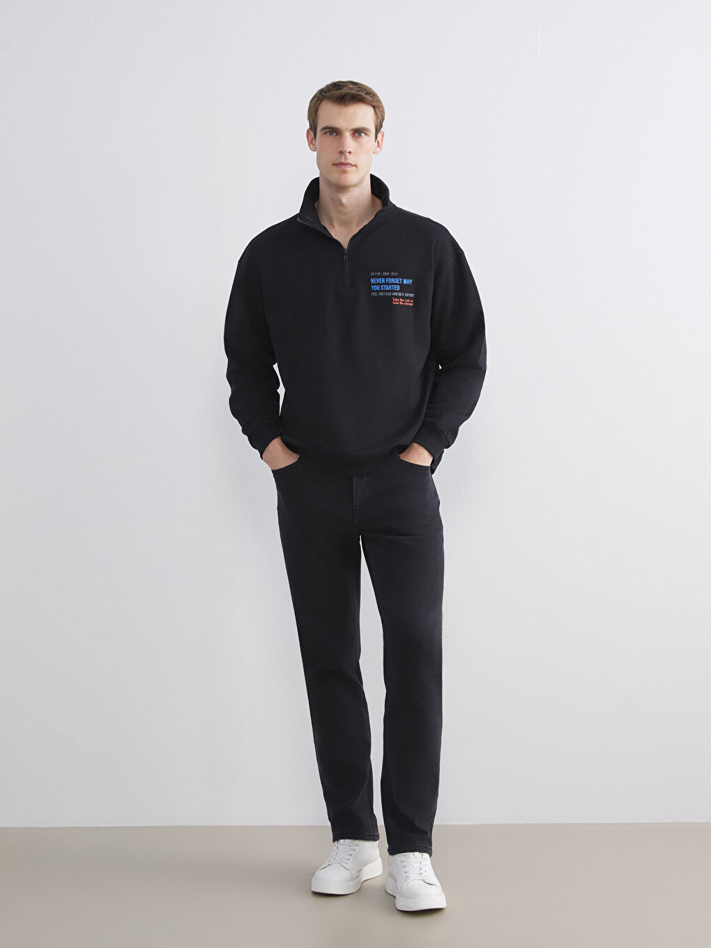 Siyah Dik Yaka Baskılı Erkek Kalın Sweatshirt-1