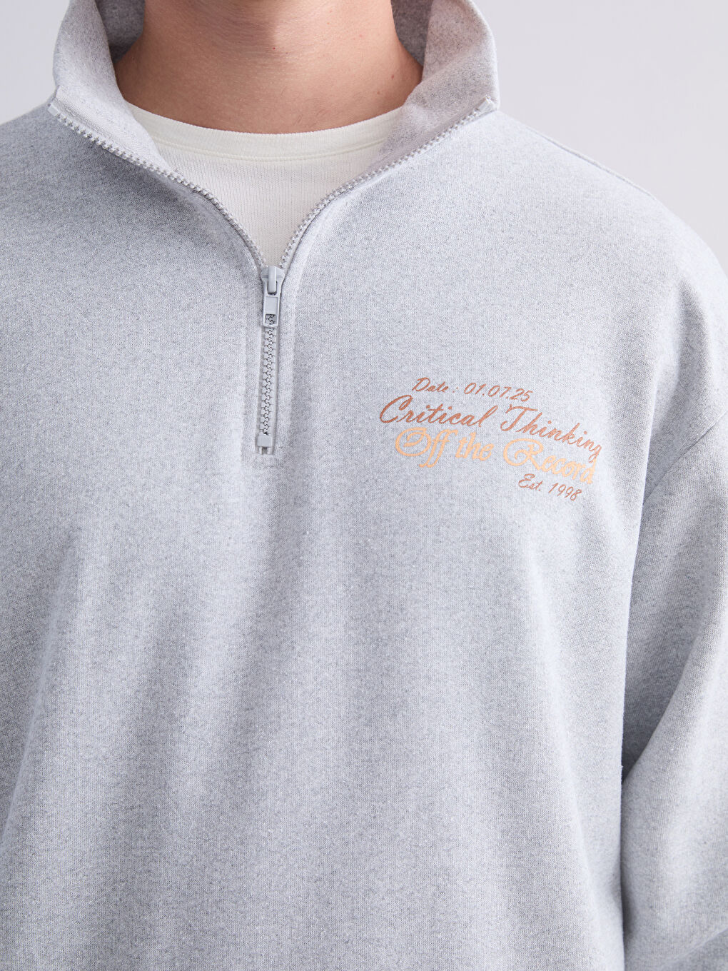 Gri Dik Yaka Baskılı Erkek Kalın Sweatshirt-2