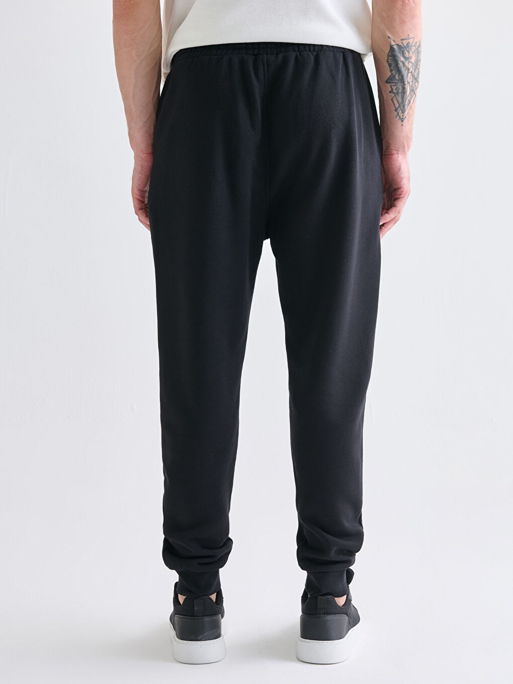 Siyah Standart Kalıp Erkek Jogger Eşofman Altı-3