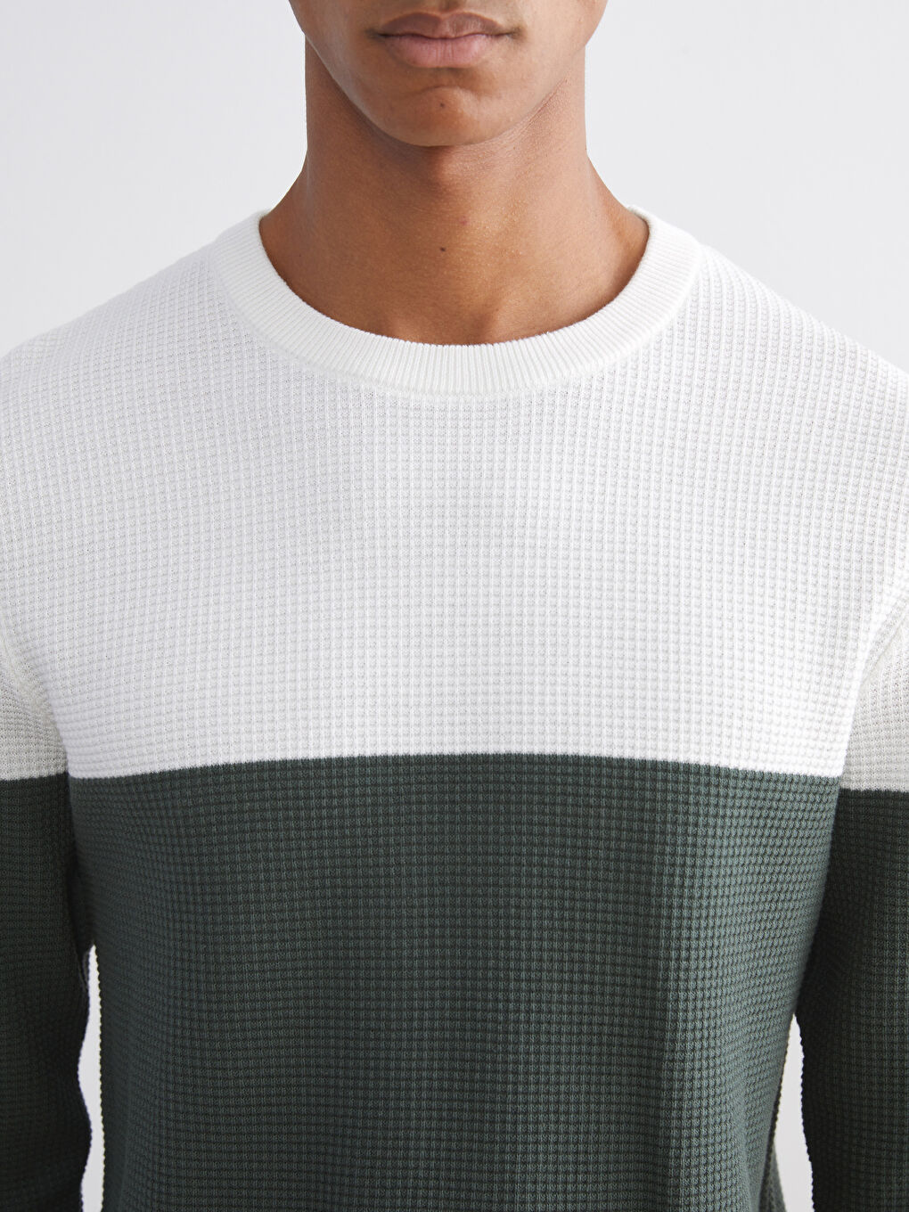 Crew Neck Color Block Men's Knitwear Sweater-2