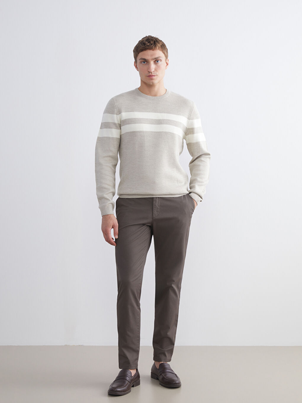 Crew Neck Striped Men's Knitwear Sweater-1