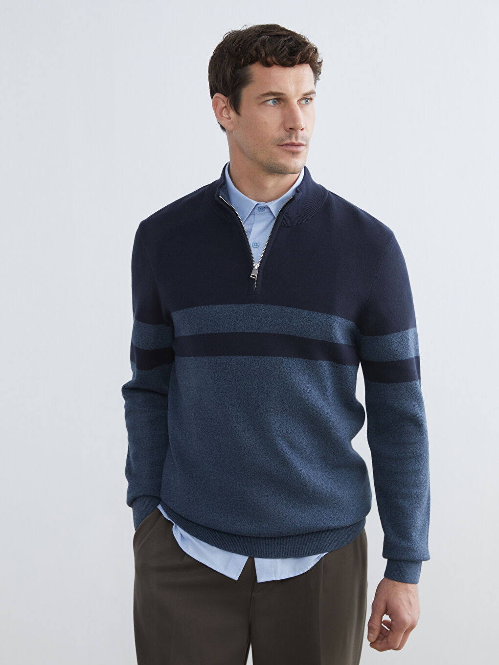 چاکەت شینی تۆخ پیاو