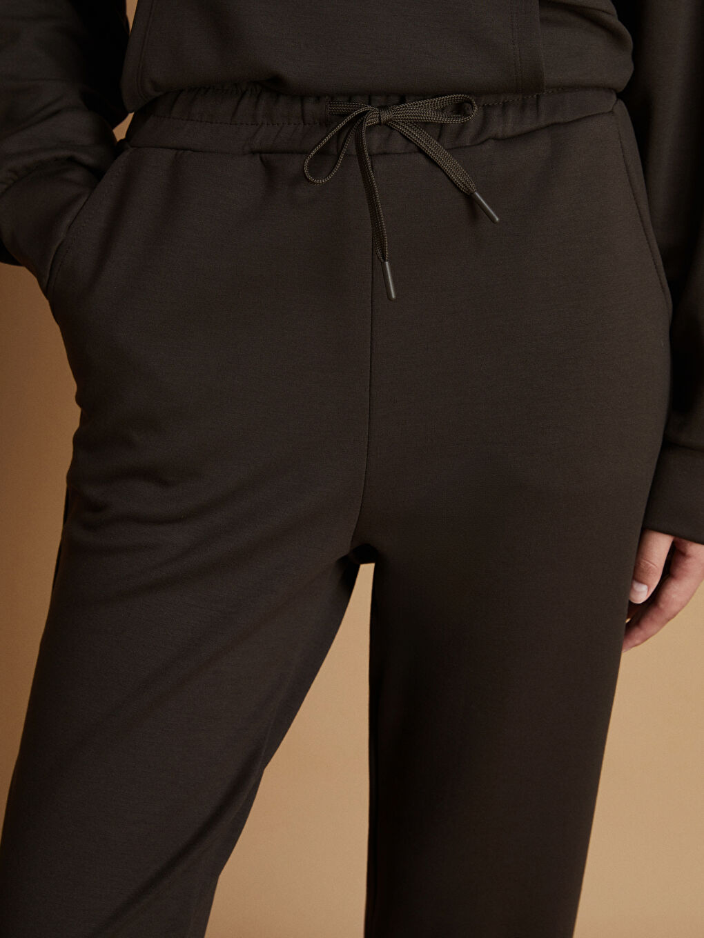 Women's Sweatpants with Elastic Waist-3