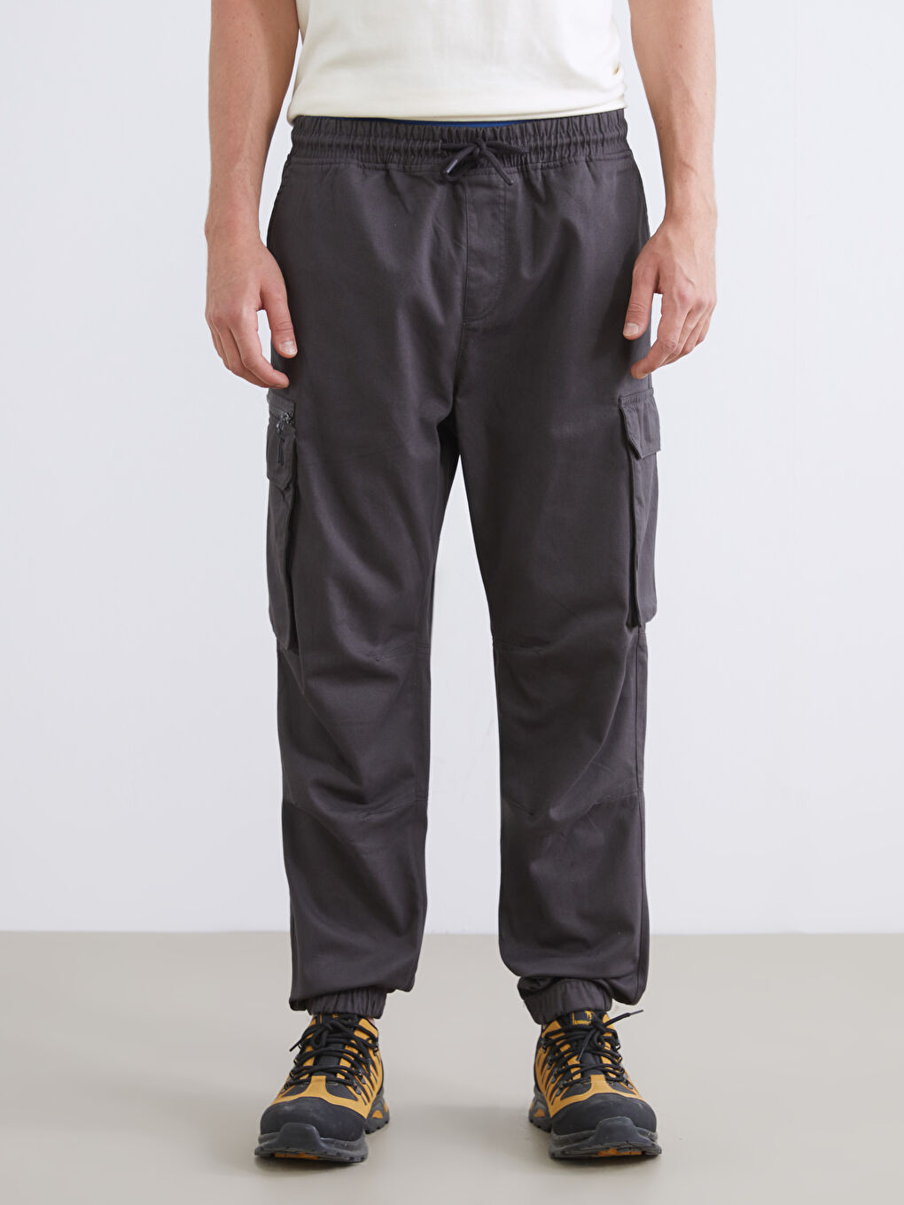 Standard Fit Men's Cargo Trousers-1