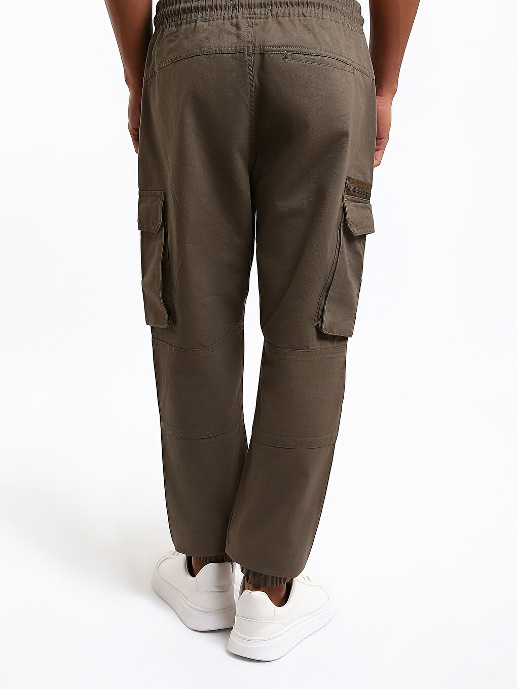Standard Fit Men's Cargo Trousers-4